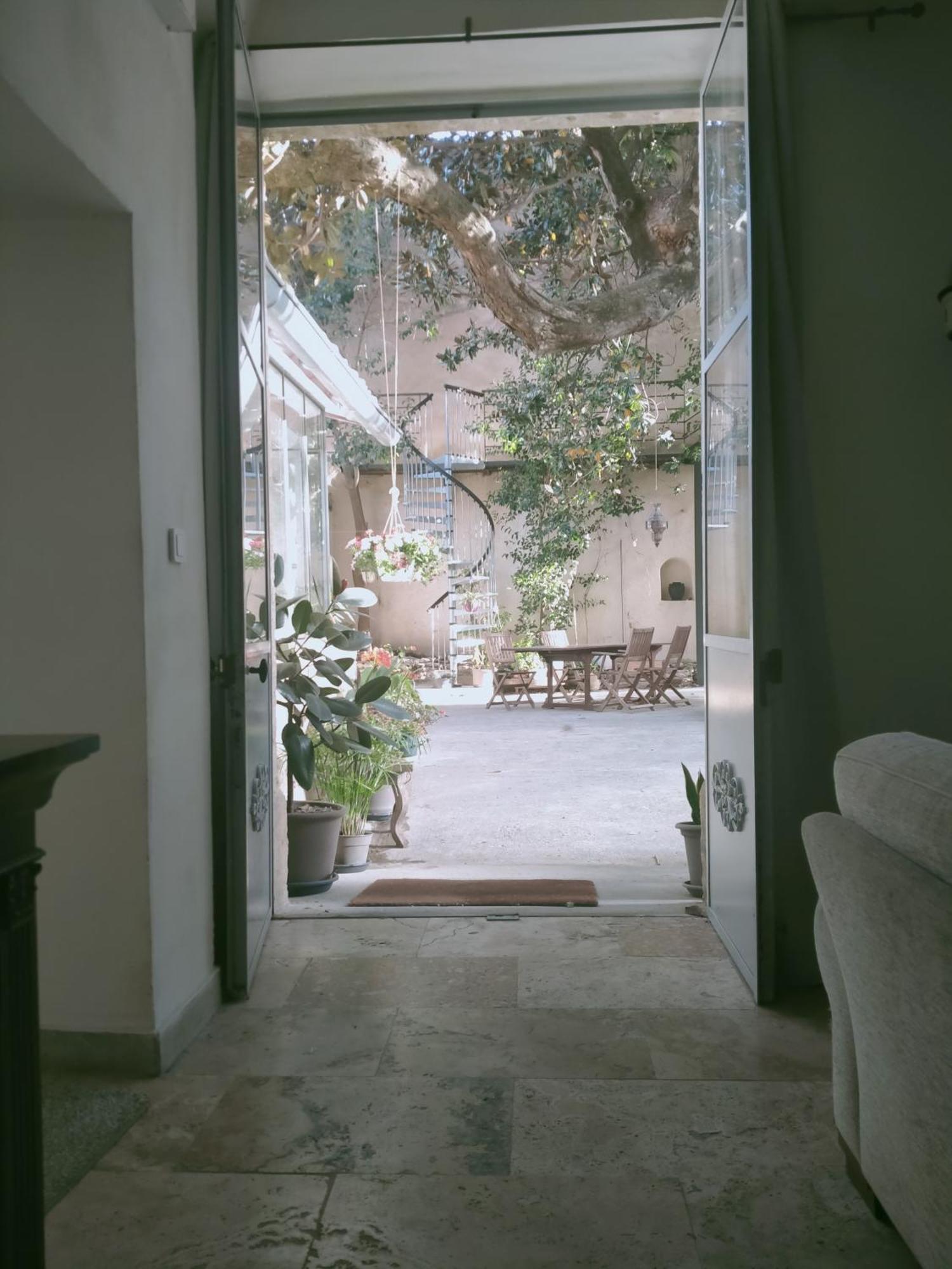 Chambres D'Hotes L'Atrium Оранж Екстериор снимка