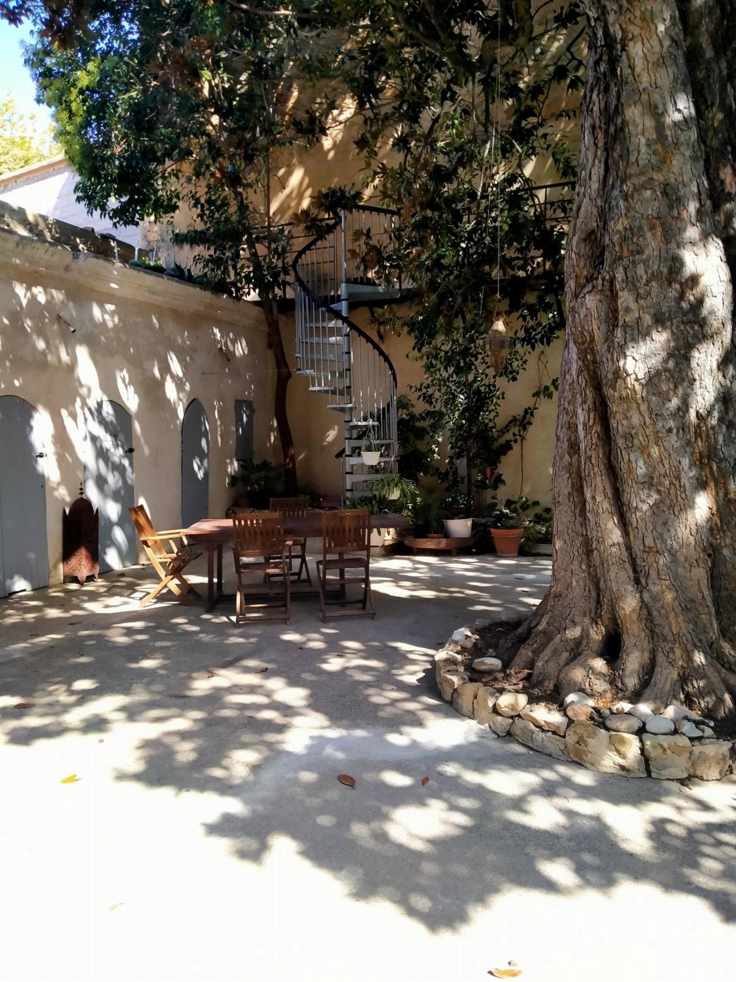 Chambres D'Hotes L'Atrium Оранж Екстериор снимка